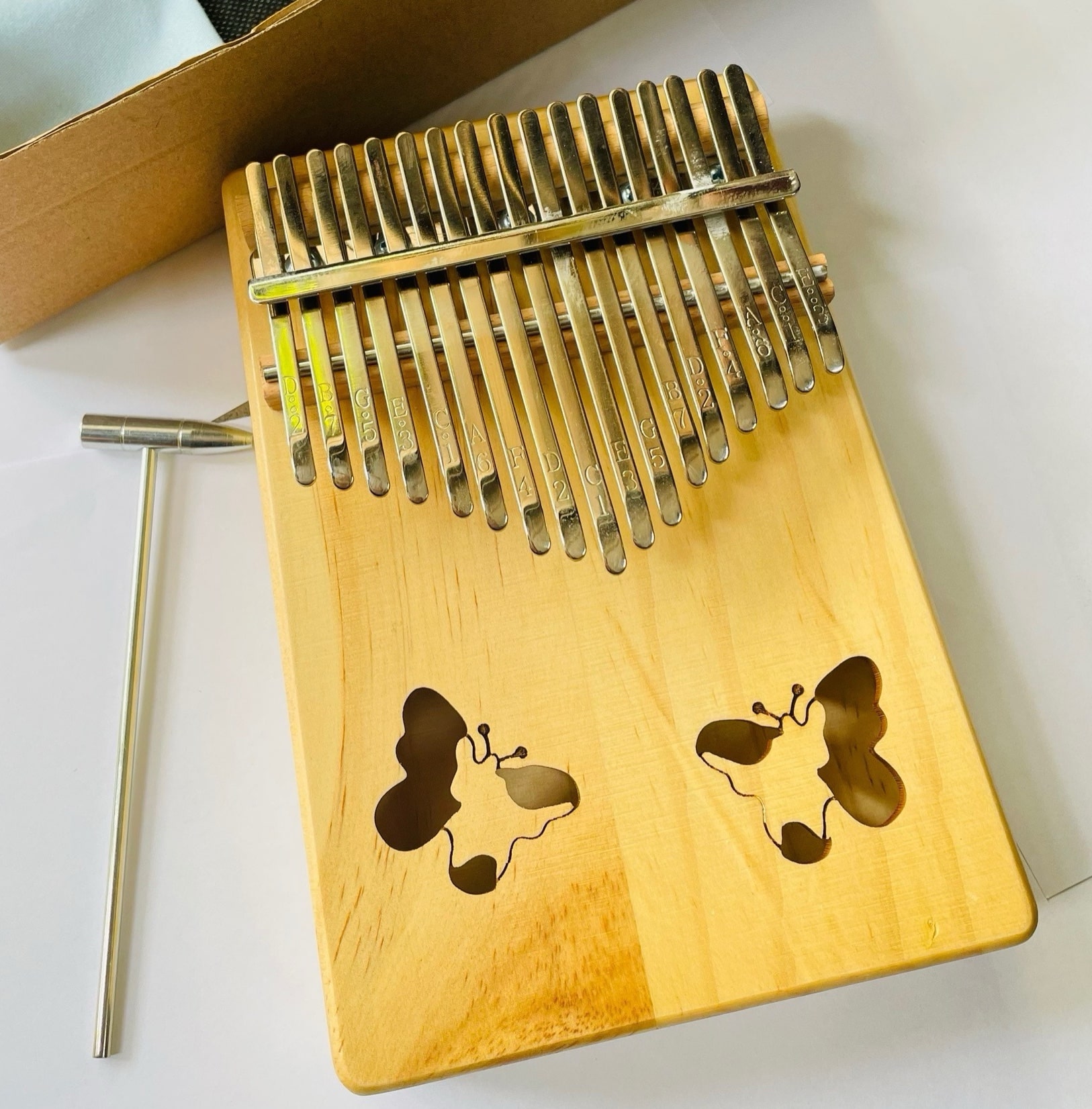 Đàn Kalimba 17 phím hình nai cực đẹp, tiếng vang hay tặng kèm phụ kiện đầy đủ-DK17